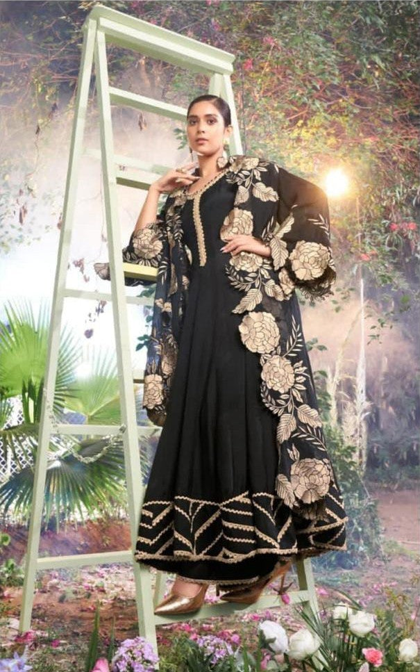 Majestic Black Anarkali by