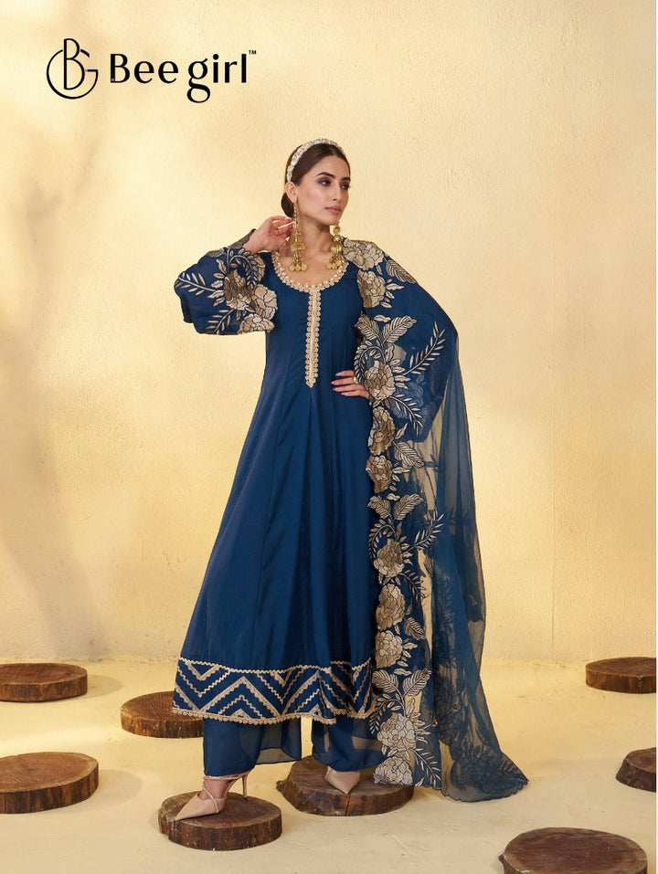 Effortless Grace Ensemble